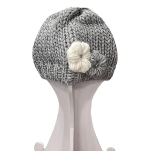 Cappello in maglia fiori